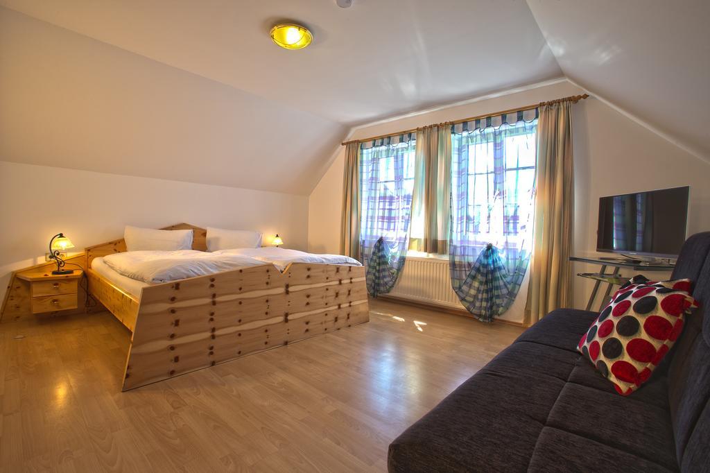 Haus Moser Wörschach Pokoj fotografie